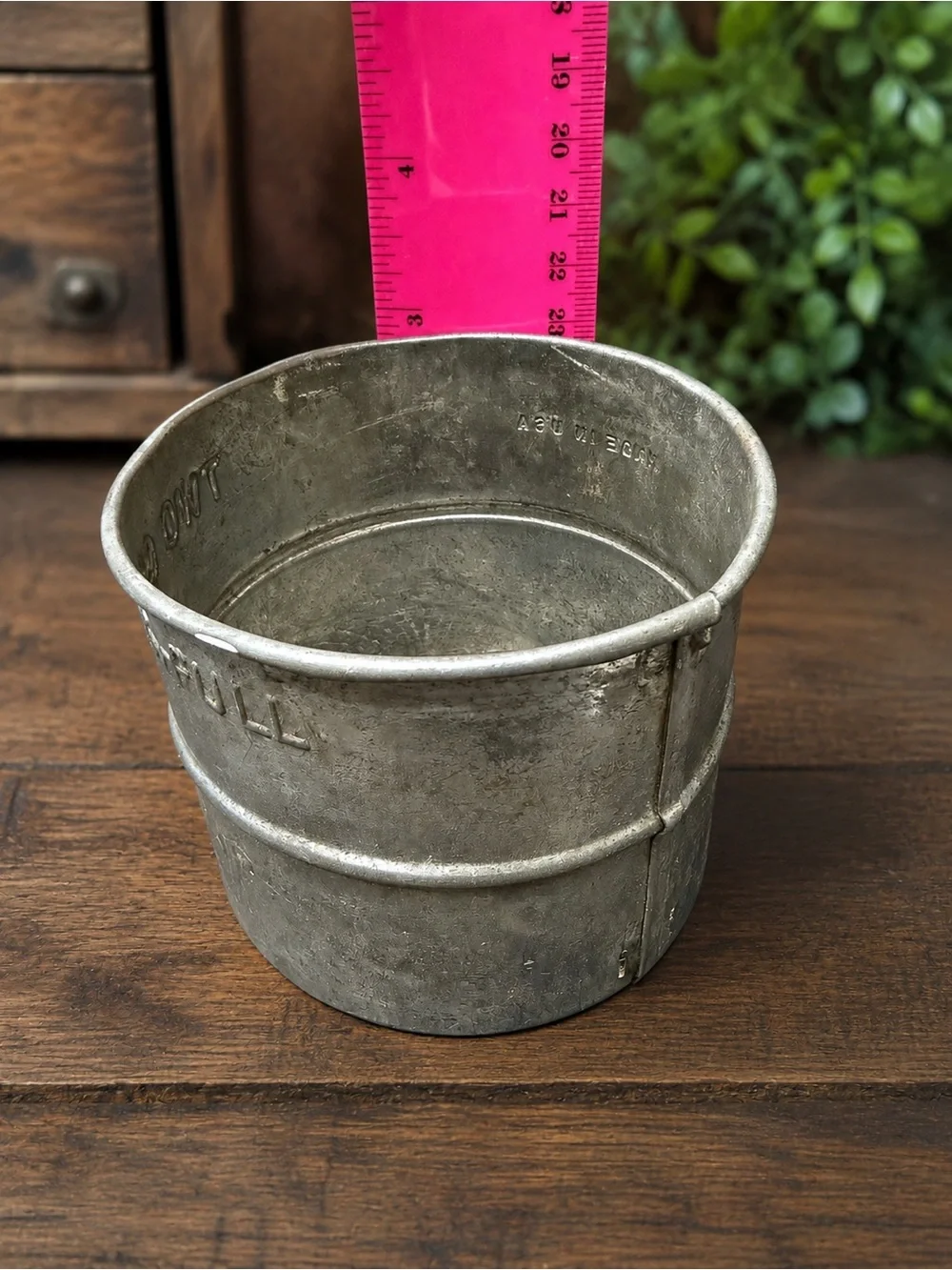 Vintage 2 Cup Metal Flour Sifter Two Cups Full One Cup Made in USA Primitive